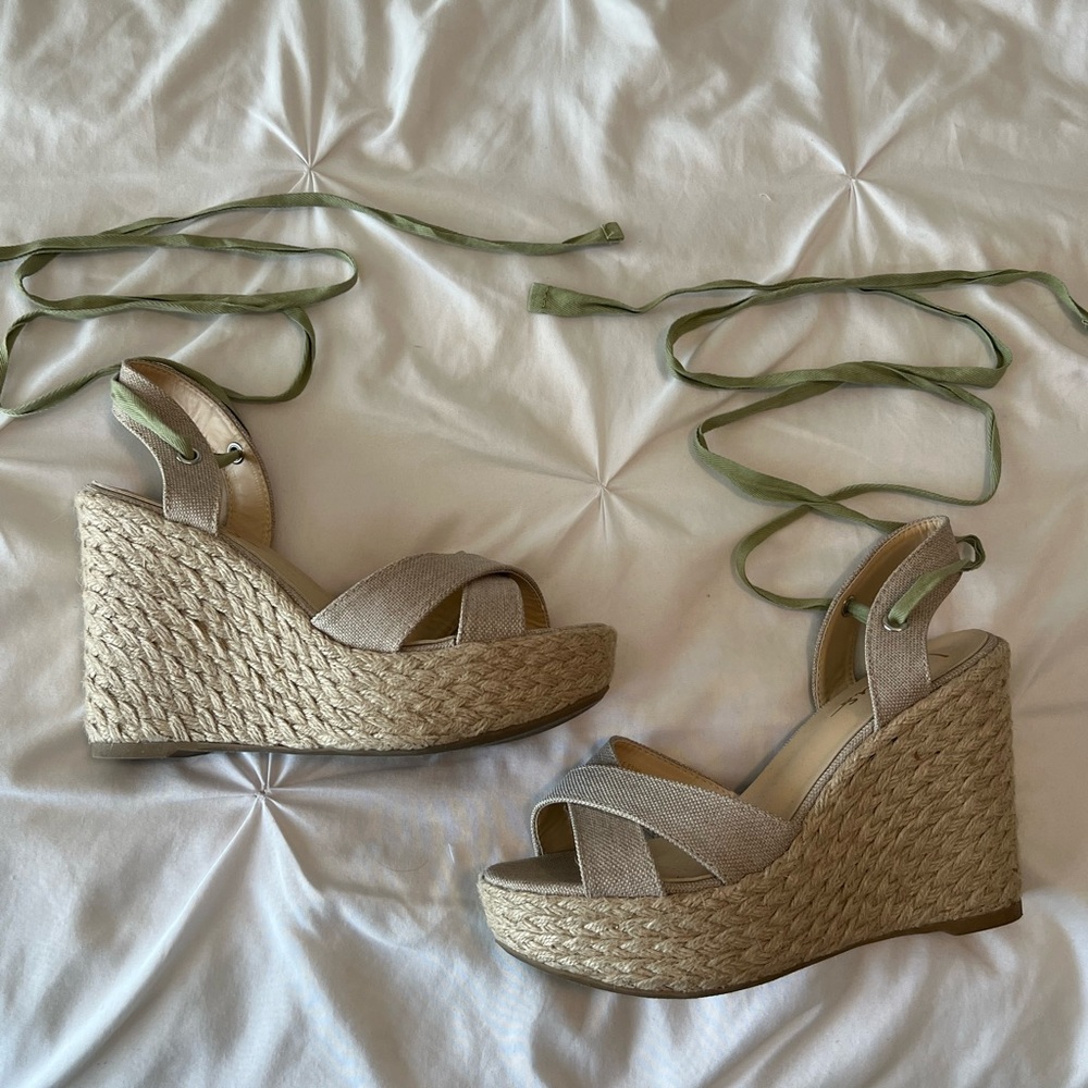 Lulus wedges